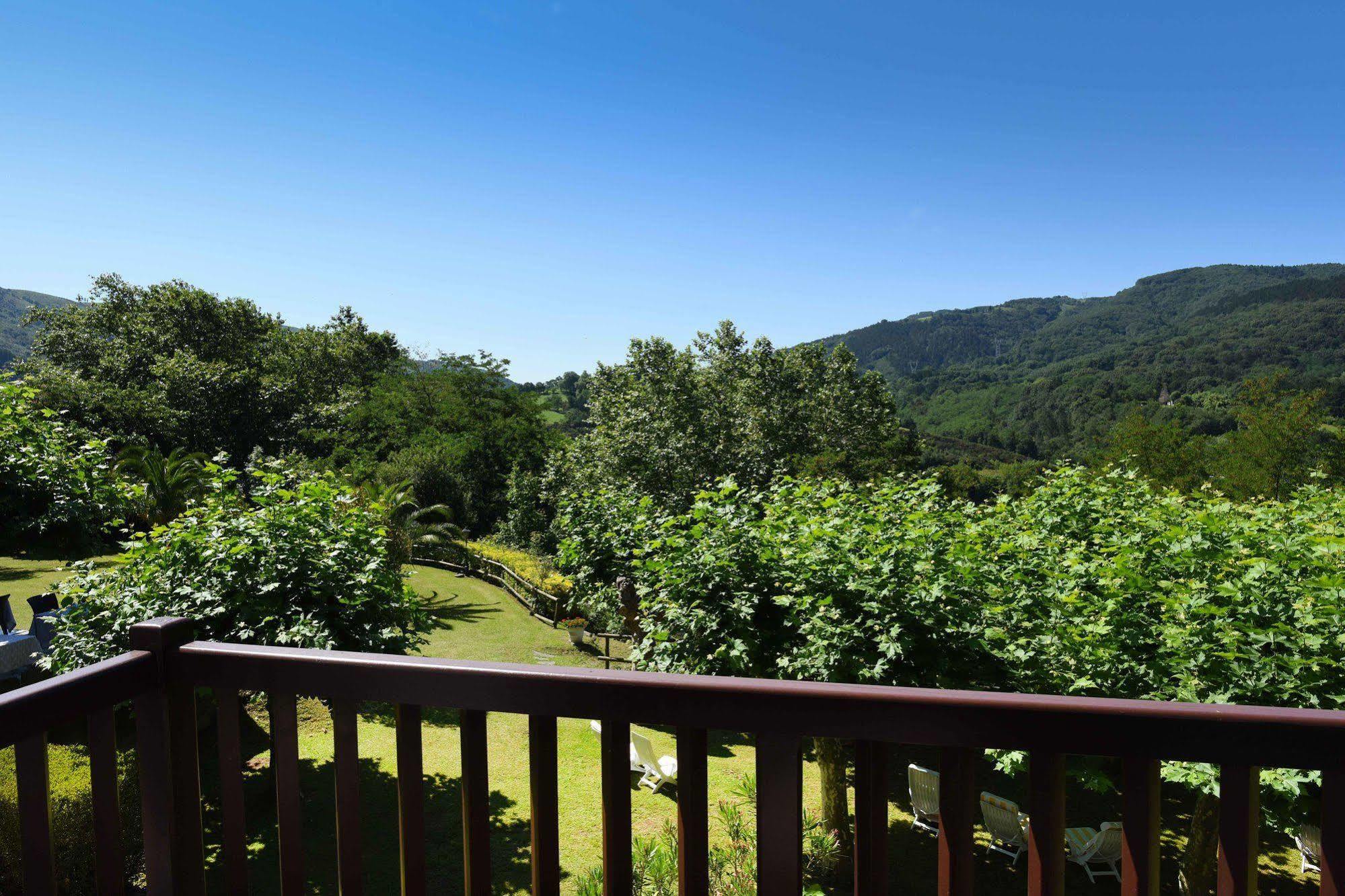 Les Jardins De Bakea Hotel Biriatou Exterior photo